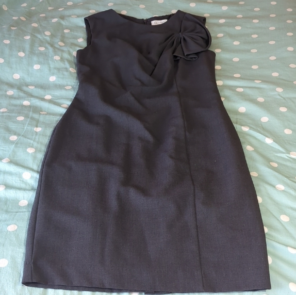 Elegant Grey Sleeveless Dress
